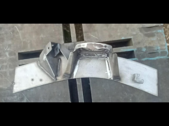 DISCOVERY 2 CHASSIS REPAIR SECTION