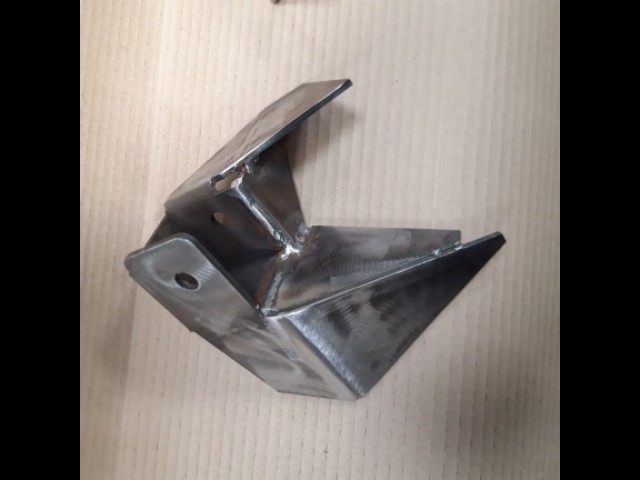 TD5 TEMPERATURE SENSOR ADAPTOR PLATE (Product No: 268)