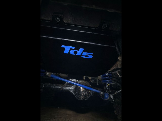 DISCOVERY 2 HD FUEL TANK GUARD